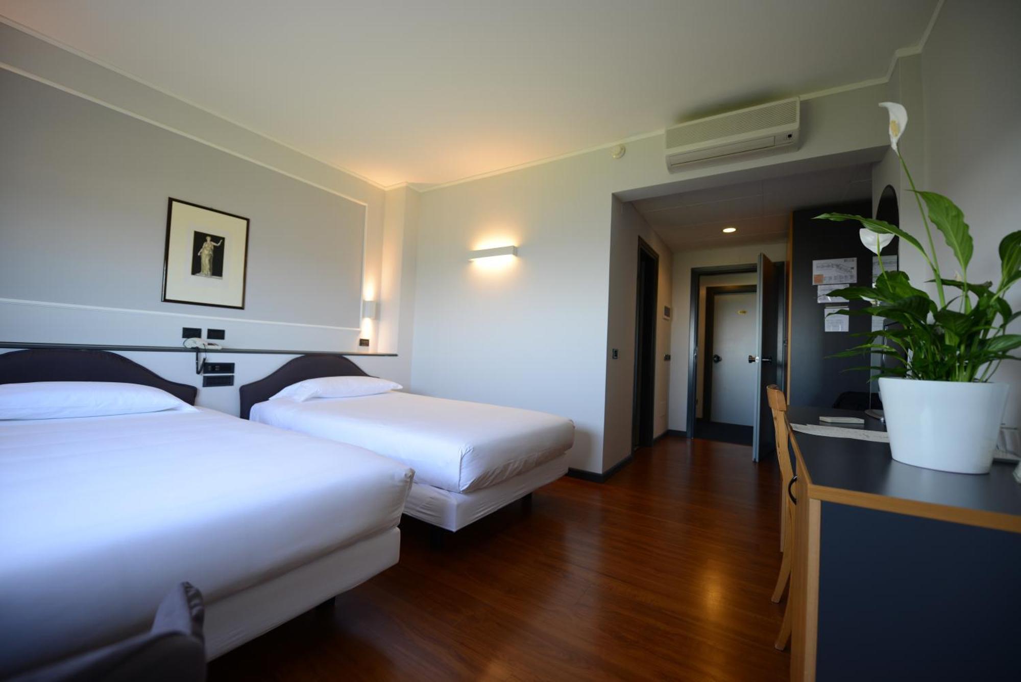 Hotel Mamiani & Relaxing Spa Urbino Pokoj fotografie